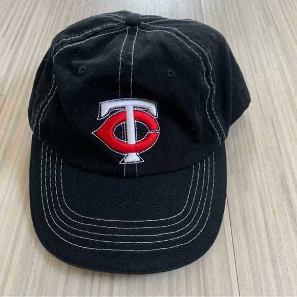 Minnesota Baseball Cap in Black NWOT - Picture 1 of 2